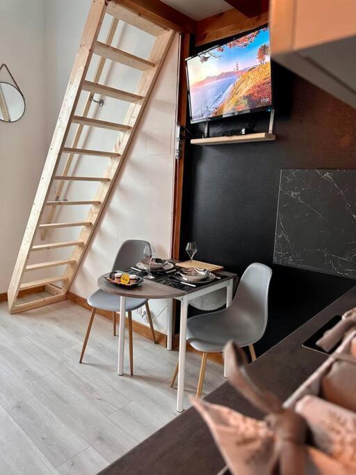 Апартаменты Pont Achard #2-T1Bis-Mezzanine -5Mngare- Пуатье Экстерьер фото